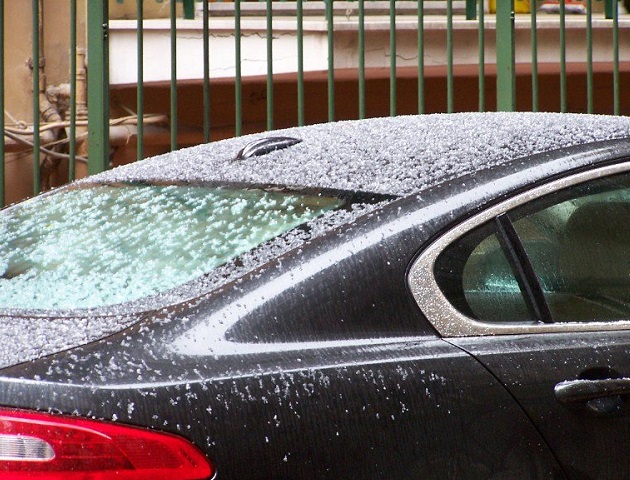 Auto danneggiata da grandine
